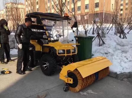 駕駛式掃雪機(jī)